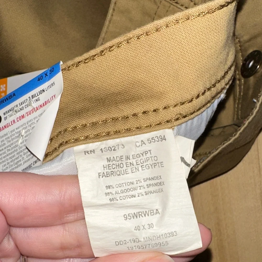 Wrangler Men's Straight Fit Khaki Pants 40x30 Set of 2 NWT